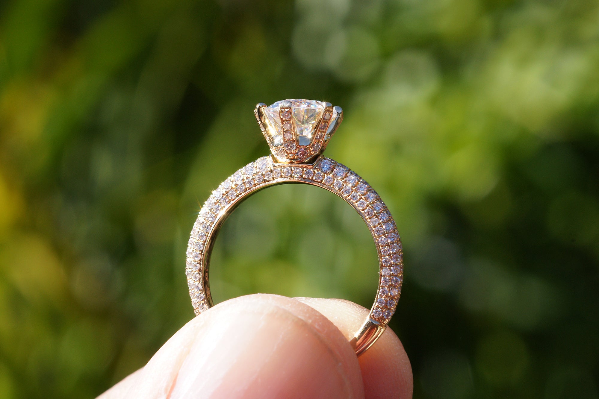 The Eve Round Moissanite 6.5mm Diamond Accent