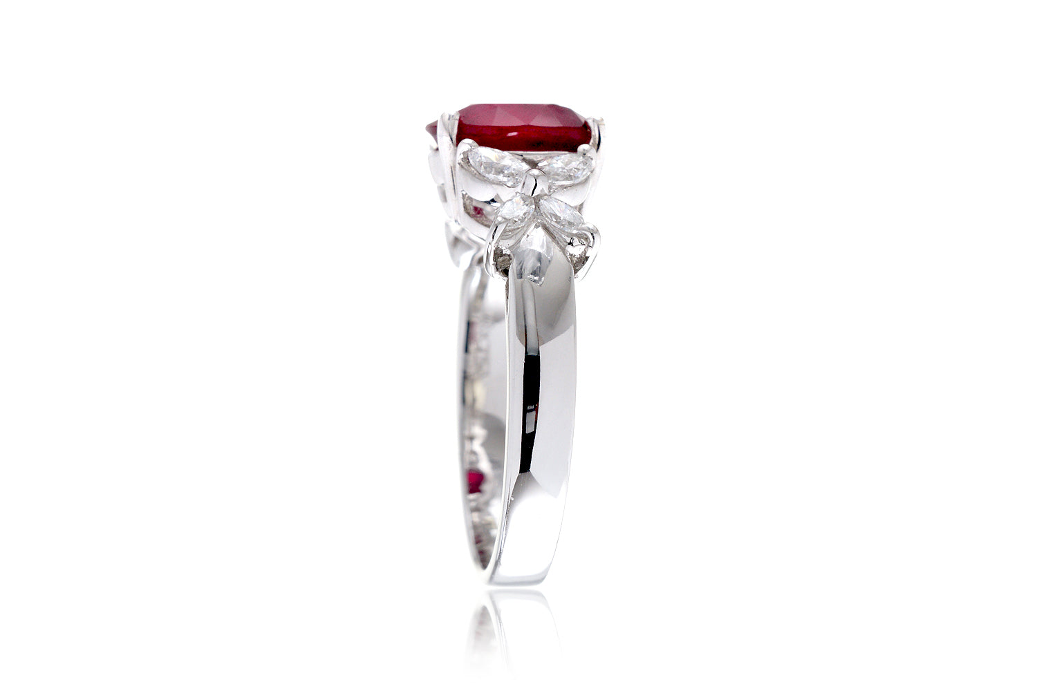 The Meryl Oval Ruby (3.10ct tw*)