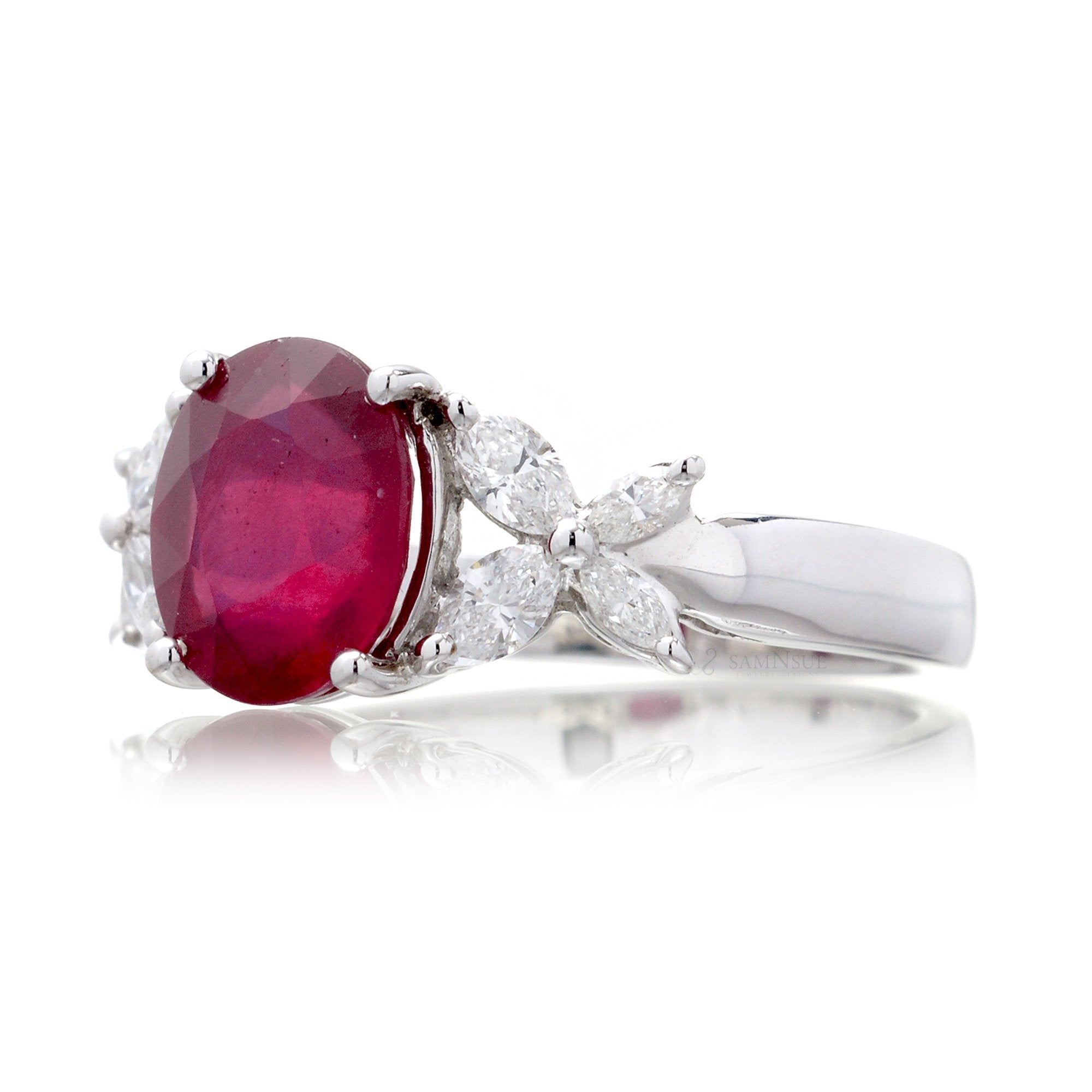 The Meryl Oval Ruby (3.10ct tw*)